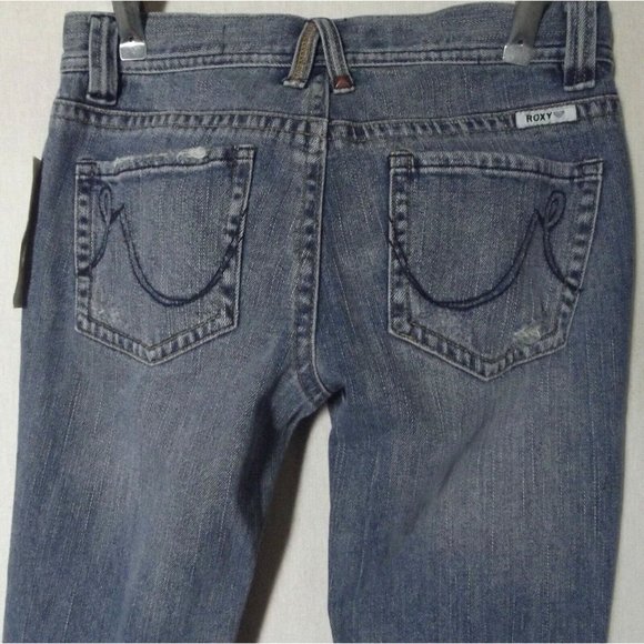 Roxy Jr Sz 3 Pismo Super Skinny Fit Skycraper Studs Jeans sandblasted desttoyed - Picture 9 of 11